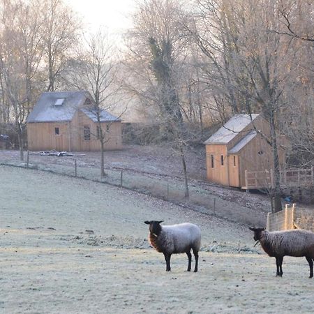 Les Cabanes Des Pierreux Hotel Gesves Kültér fotó